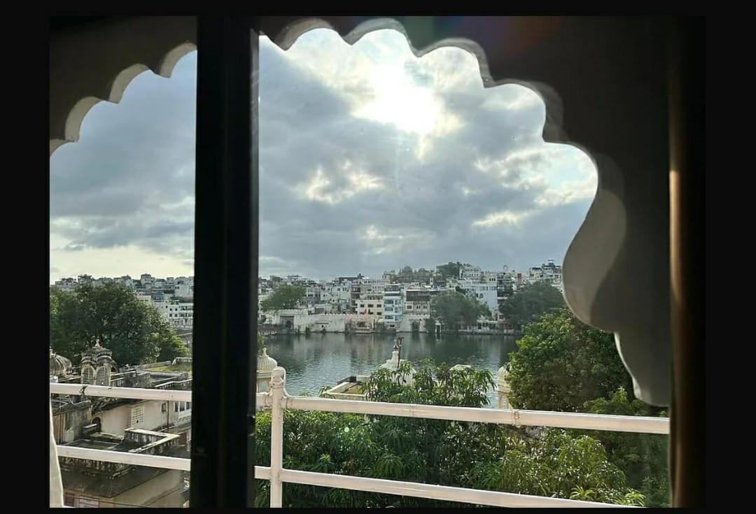 Hotel Shiv Palace Udaipur Ngoại thất bức ảnh