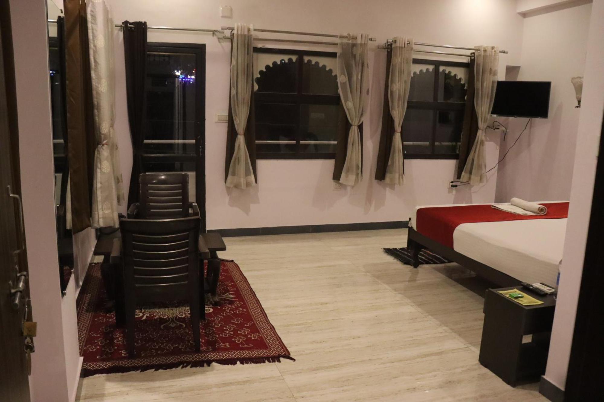 Hotel Shiv Palace Udaipur Phòng bức ảnh